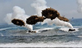 吃瓜群众看军演图片真实,吃瓜群众视角下的实战风采